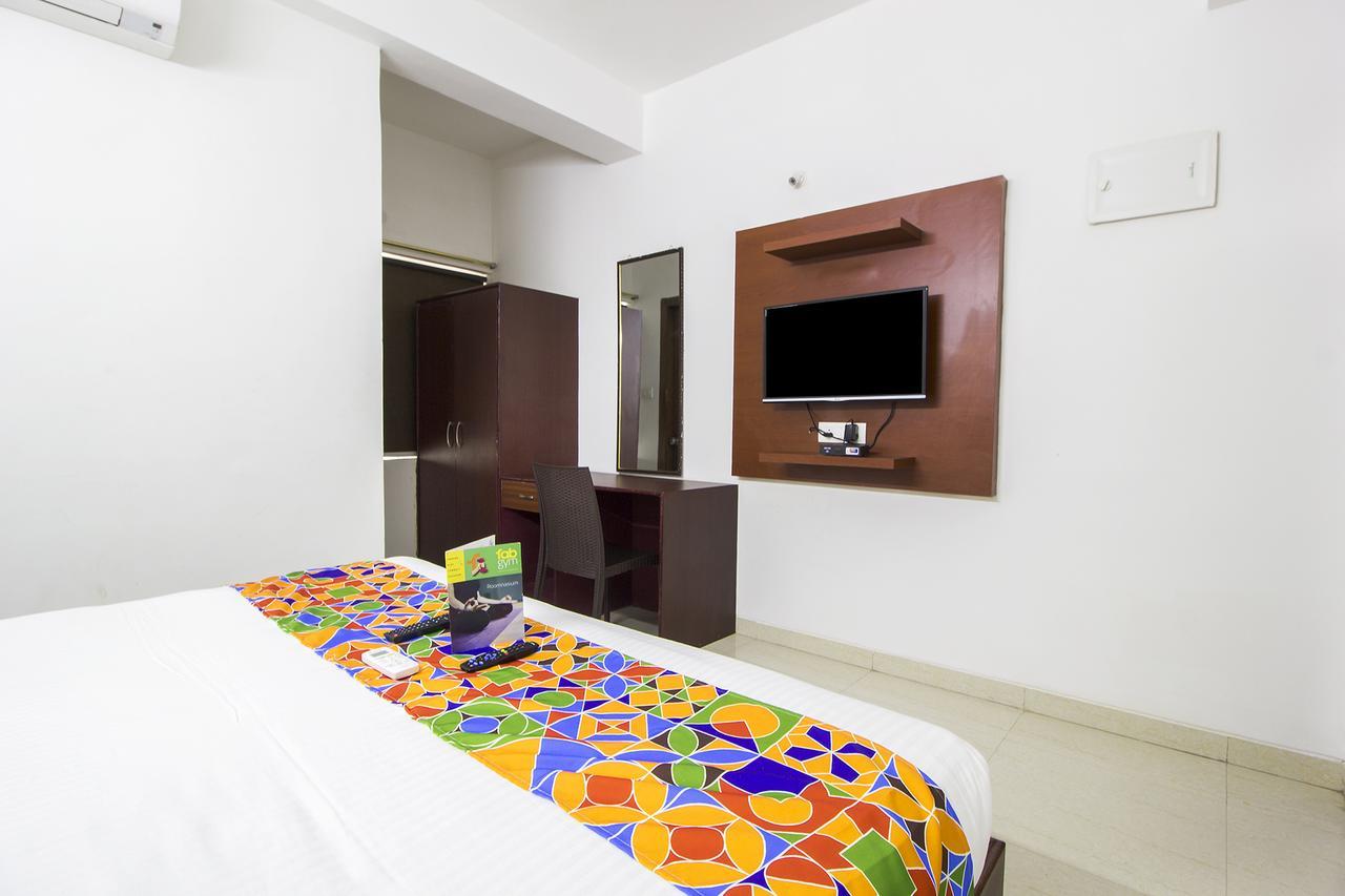 Fabhotel Limestone Aura Hyderabad Exterior foto